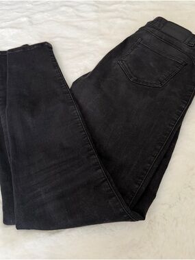 FITJEANS Women’s Contour V2 Mid-Waisted Black Skinny Jeans